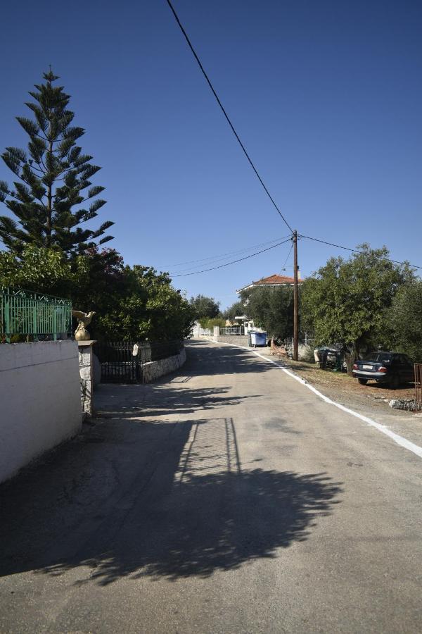 Aggelikis Studio Apartment Zola Bagian luar foto